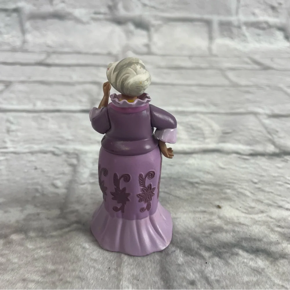 Disney Elena of Avalor Grandma Luisa Flores Plastic Figurine Cake Topper